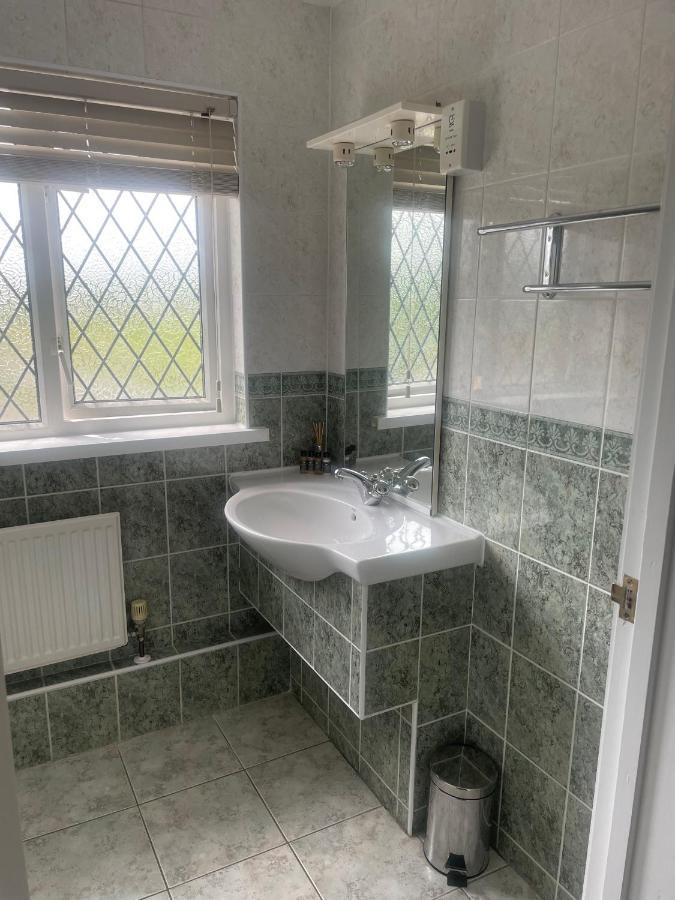 The Cottage Inn Llandeilo Bagian luar foto