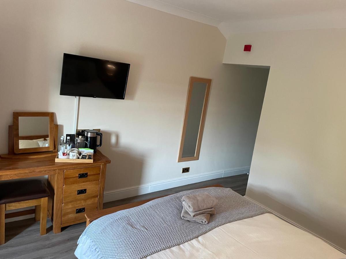 The Cottage Inn Llandeilo Bagian luar foto