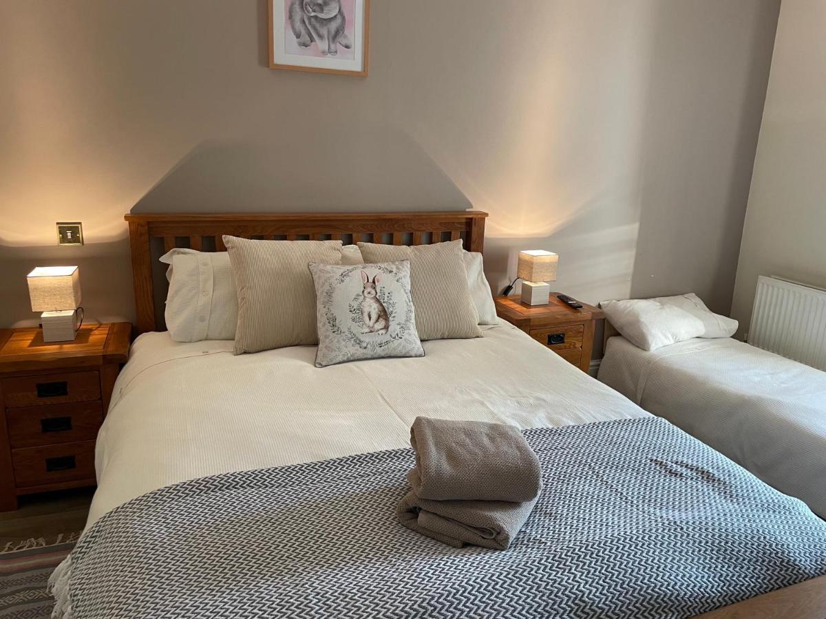 The Cottage Inn Llandeilo Bagian luar foto